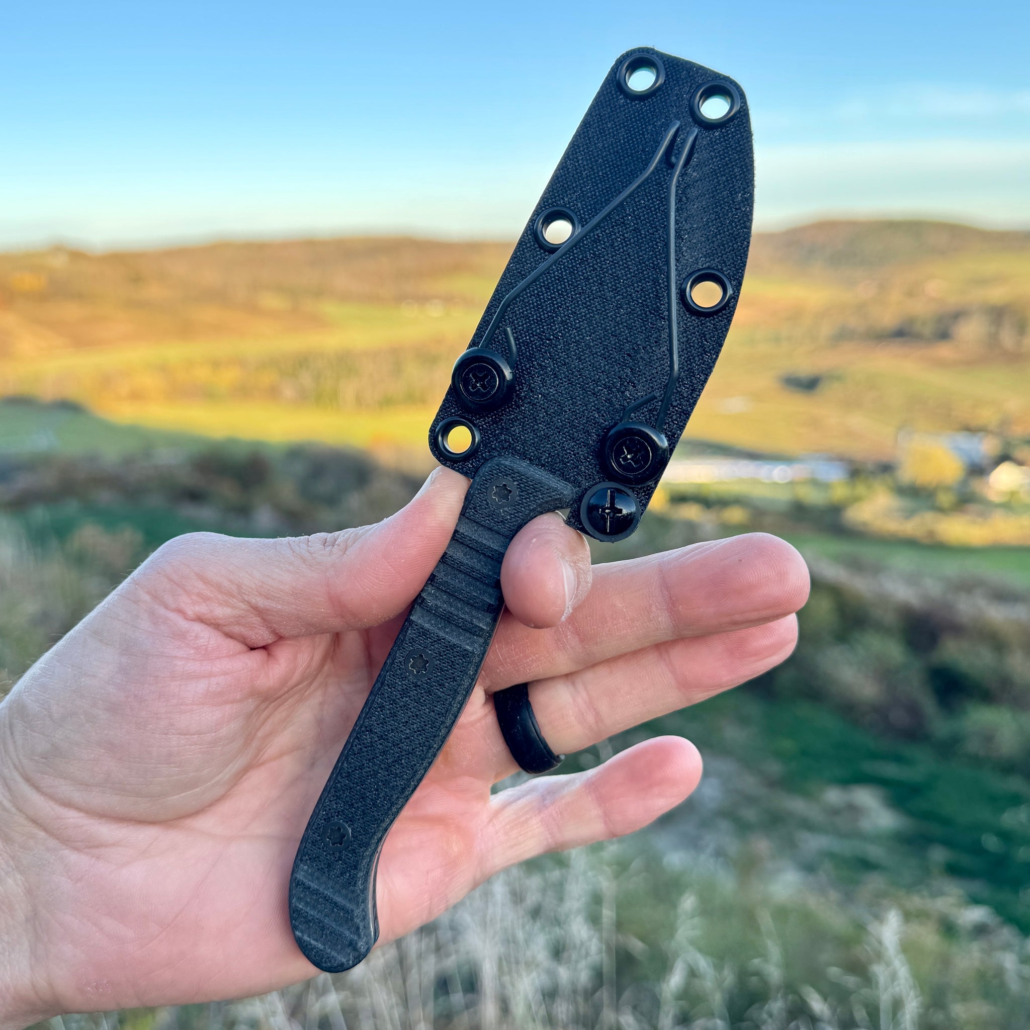 The Wifey V1.0: USA-Made Compact EDC Knife (2.9" Blade) with Inzynix™ (Patent Pending) Sheath